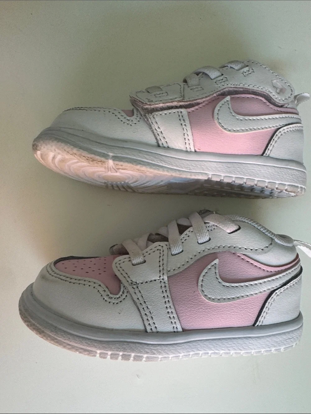 Jordan Kids' Pink and White Low-Top Sneakers with Red Jumpman